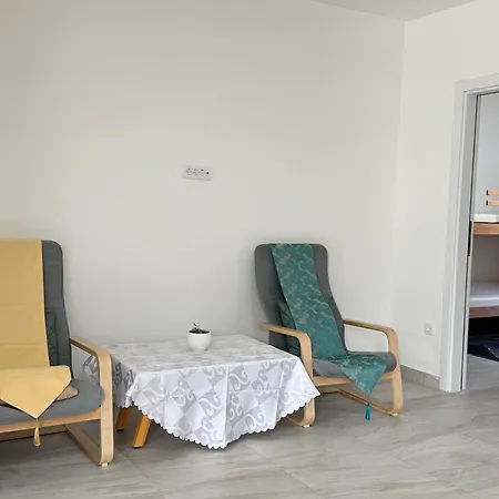 Hostel Belgrade Airport Single Bed *
